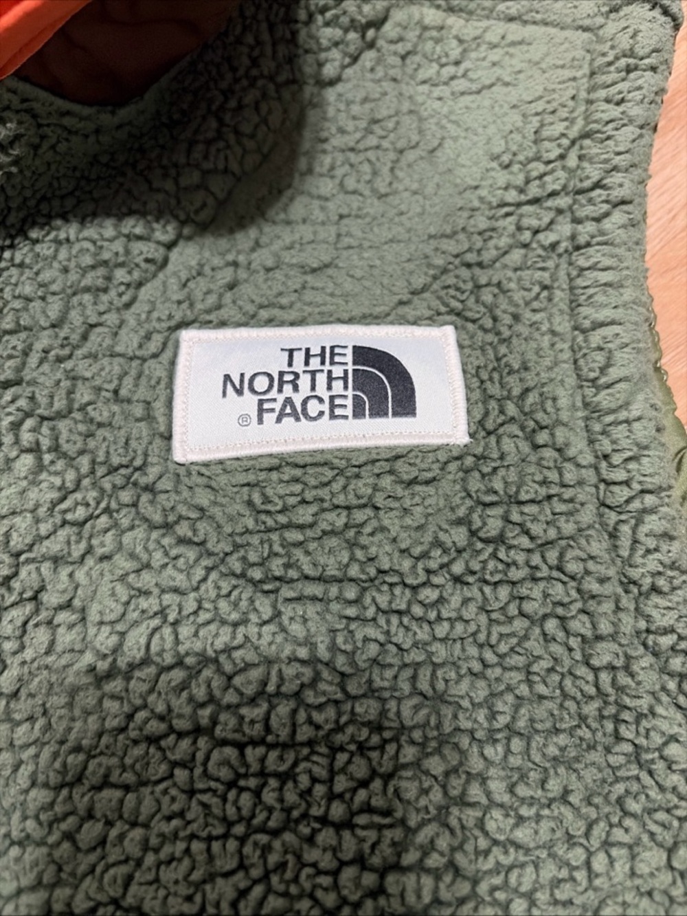 The North Face Sherpa Fleece Vest Green Orange Camo Trim Men’s Large - Picture 5 of 7